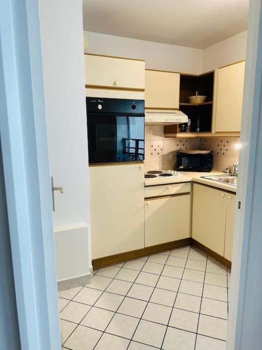 Cozy T2 Chateau Parking & Terrasse Apartment