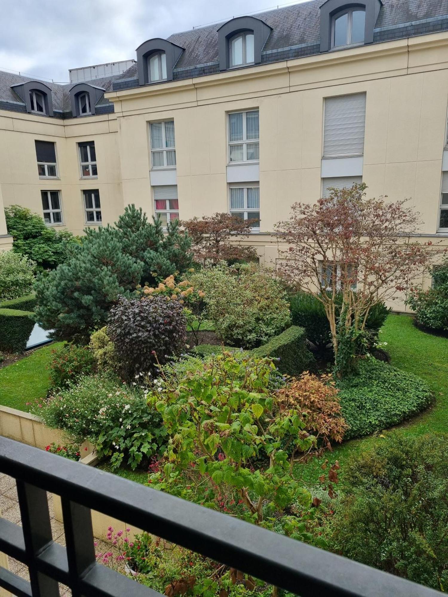 Cozy T2 Chateau Parking & Terrasse Versailles